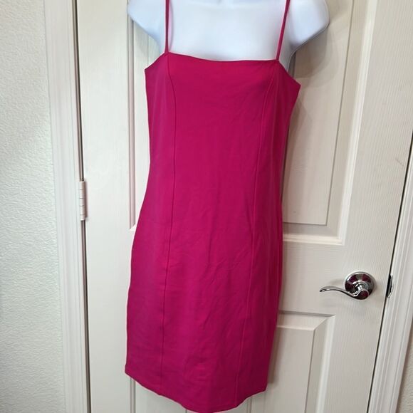 Forever 21 Dress Mini Barbie Pink SzLarge Spaghetti Strap Slimming Square Neck - Picture 2 of 7
